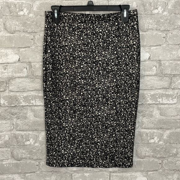 Soprano Black Metallic Pencil Skirt - Picture 1 of 5